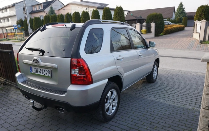 Kia Sportage cena 22900 przebieg: 243000, rok produkcji 2010 z Kielce małe 191